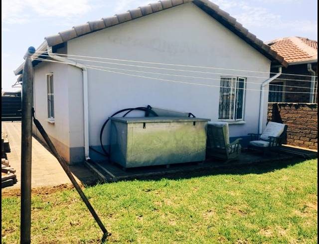 3 BEDROOM PROPERTY TO RENT IN WINDMILL PARK